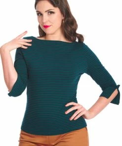 Banned Merry Xmas Stripe Top -ROCKABILLY TOPS Shop 1642529041TP10476GRN 20NVY 200606 300x