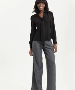 Voodoo Vixen Madeline 40s Black Blouse 11 Voodoo Vixen Madeline 40s Black Blouse -ROCKABILLY TOPS Shop Madeline 40s Black Blouse Voodoo Vixen 5 300x