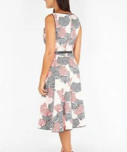 Voodoo Vixen Bettie Parasole Print Dress -ROCKABILLY TOPS Shop bettie parasole print dress voodoo vixen 2 300x