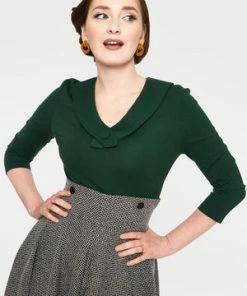 Voodoo Vixen Caniya Retro V-Neck Top -ROCKABILLY TOPS Shop caniya retro green v neck top tpa 2468 01.1152 300x