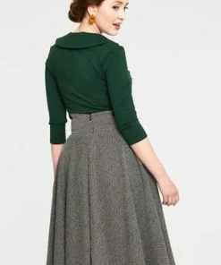 Voodoo Vixen Caniya Retro V-Neck Top -ROCKABILLY TOPS Shop caniya retro green v neck top tpa 2468 05.1152 300x