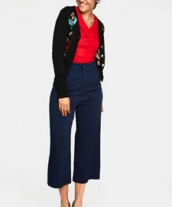 Voodoo Vixen Caniya Retro V-Neck Top -ROCKABILLY TOPS Shop caniya retro red v neck top tpa 2451 03.1059 300x