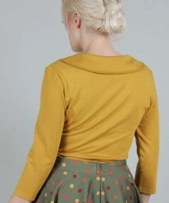 Voodoo Vixen Caniya Retro V-Neck Top -ROCKABILLY TOPS Shop caniya retro v neck top voodoo vixen 5 f047b492 6915 4420 b2af d4c97a6946ae 300x