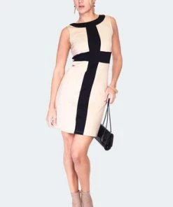 Voodoo Vixen Constrast Stripe Shift Dress -ROCKABILLY TOPS Shop constrast stripe shift dress dra 9504 01.1352 17851b76 52c0 45c7 9bee fb54fe382eee 300x