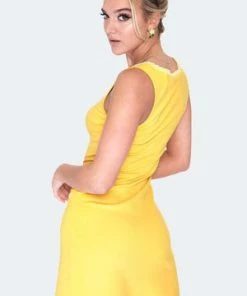 Voodoo Vixen Daisy Trim Button Front Dress 10 Voodoo Vixen Daisy Trim Button Front Dress -ROCKABILLY TOPS Shop daisy trim button front dres dra 9506 02.1352 300x