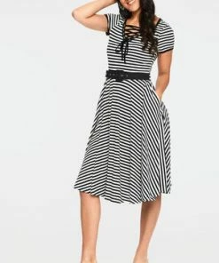 Voodoo Vixen Houdini Black & White Stripe Midi Skater Dress -ROCKABILLY TOPS Shop dra 9225 bi 02 300x