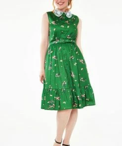 Voodoo Vixen Pinny Pine Button Down Dress With Lace Collar -ROCKABILLY TOPS Shop dra 9304 bi 02 7f0dc033 cec4 4a25 9a7a e96fb20ea193 300x