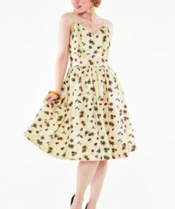 Voodoo Vixen Julisa Honey Bee Print Flare Dress 10 Voodoo Vixen Julisa Honey Bee Print Flare Dress -ROCKABILLY TOPS Shop dra 9321 bi 02 300x