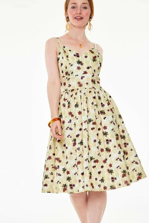 Voodoo Vixen Julisa Honey Bee Print Flare Dress 5 Voodoo Vixen Julisa Honey Bee Print Flare Dress - Image 3