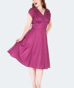 Voodoo Vixen Retro Polka Dot Dress 15 Voodoo Vixen Retro Polka Dot Dress -ROCKABILLY TOPS Shop fucia polka dot dress dra 9536 01.1377 300x
