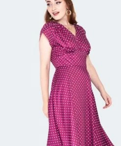 Voodoo Vixen Retro Polka Dot Dress 14 Voodoo Vixen Retro Polka Dot Dress -ROCKABILLY TOPS Shop fucia polka dot dress dra 9536 02.1377 300x
