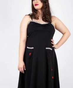 Voodoo Vixen Layla Cherry And Daisy Flared Dress -ROCKABILLY TOPS Shop layla cherry and daisy flared dress voodoo vixen 11 b1d83f61 8e52 4419 80c7 30f349ee5559 300x