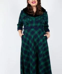 Voodoo Vixen Lola Tartan Dress - Removable Fur Collar -ROCKABILLY TOPS Shop lola tartan dress removable fur collar voodoo vixen 6 300x