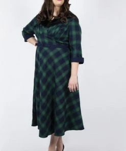 Voodoo Vixen Lola Tartan Dress - Removable Fur Collar -ROCKABILLY TOPS Shop lola tartan dress removable fur collar voodoo vixen 8 300x