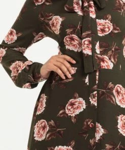 Voodoo Vixen Nora Floral 40s Style Tea Dress 12 Voodoo Vixen Nora Floral 40s Style Tea Dress -ROCKABILLY TOPS Shop nora floral 40s style tea dress voodoo vixen 4 300x