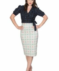 Banned Seaside Picnic Wrap Blouse -ROCKABILLY TOPS Shop seaside picnic wrap blouse banned 3 300x