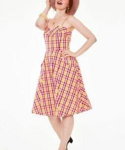 Voodoo Vixen Tami Sweetheart Neckline Flare Dress In Gingham -ROCKABILLY TOPS Shop tami sweetheart neckline flare dress in gingham voodoo vixen 3 300x