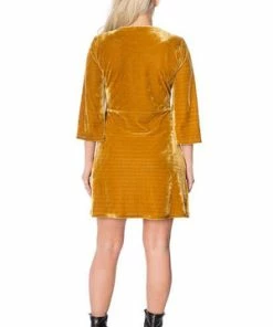 Banned Velvet Dress 6 Banned Velvet Dress -ROCKABILLY TOPS Shop velvet dress banned 2 300x